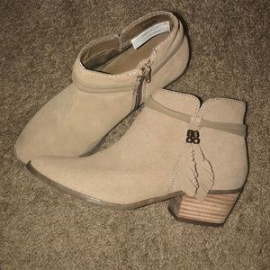 American Eagle Booties